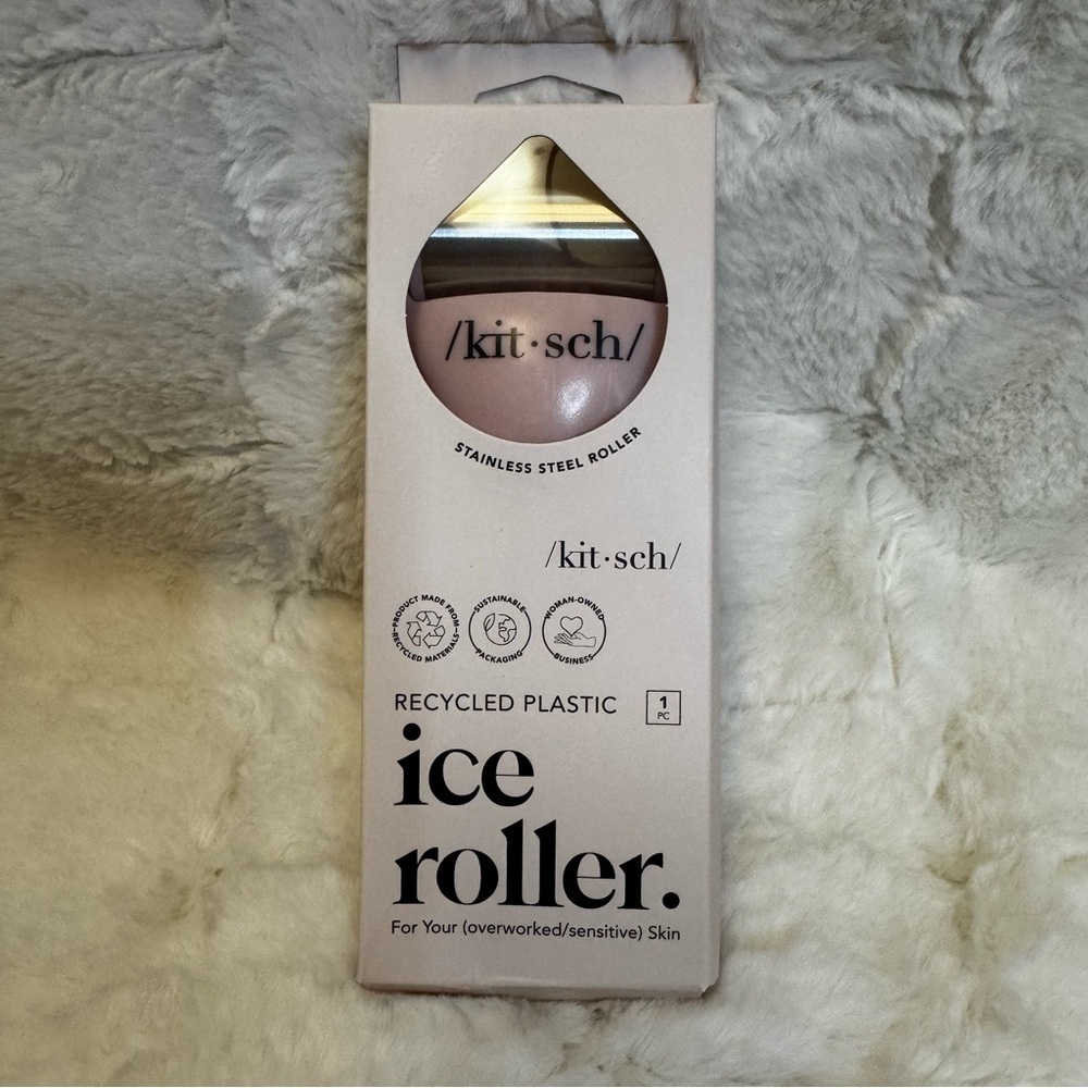 Kitsch Ice Roller for Face Pink Soothes De-puffs Compact Size Easy to Use NWT